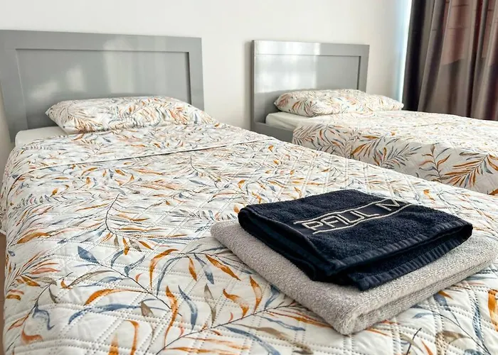 Scanderbeg Square 2br Tirana