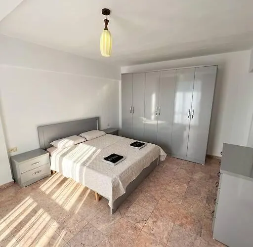 Scanderbeg Square 2br * ティラナ