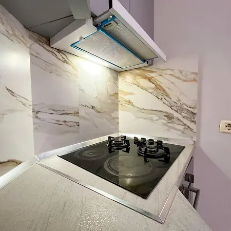 Scanderbeg Square 2br