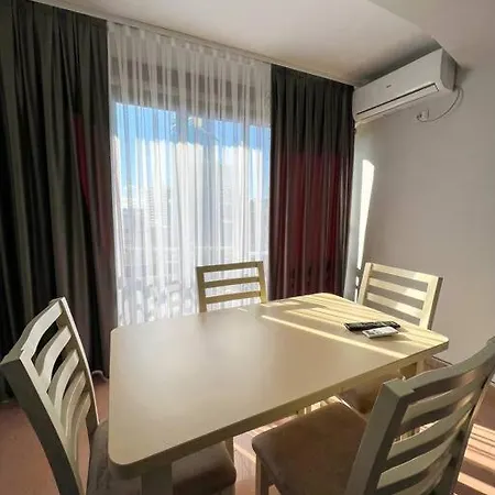 Apartman Scanderbeg Square 2br Tirana